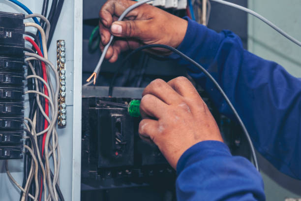 Best Emergency Electrician Near Me  in Manatee Road, FL